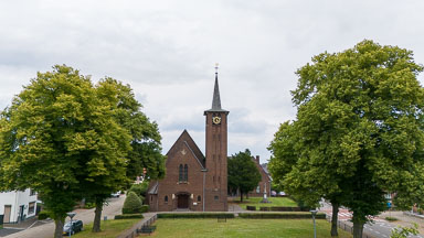 Maasbracht-beek-kerk-007-2406.jpg