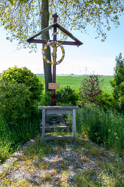 Neer-Wegkruis-Gendijk-002.jpg