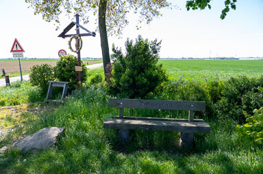 Neer-Wegkruis-Gendijk-004.jpg