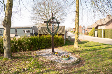 Wegkruis-Kleine-Laak-Tramstraat-Roggel-007-2026.jpg